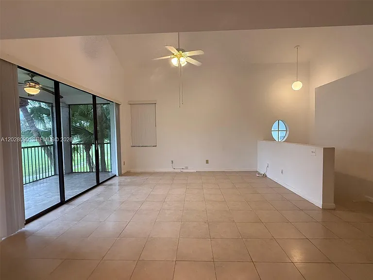 401 SW 158th Ter #206 — Photo 4