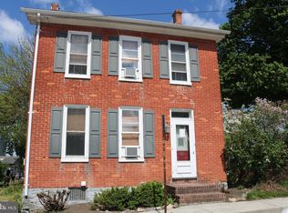 26 Cottage St, Waynesboro, PA 17268