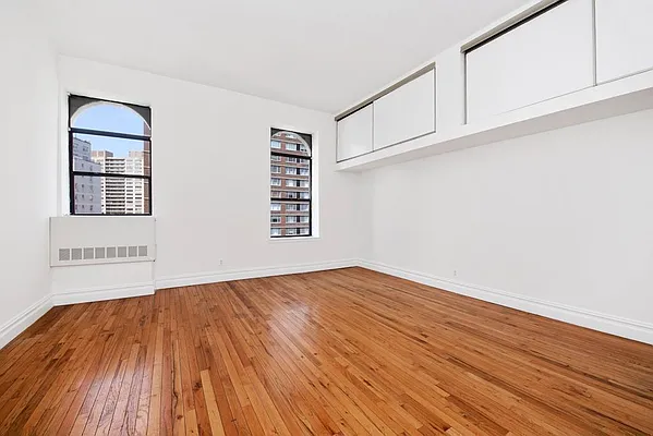 Rented by Compass | media 4