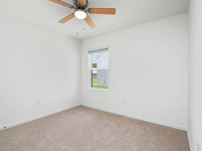 925 Dugan Cir SE — Photo 14