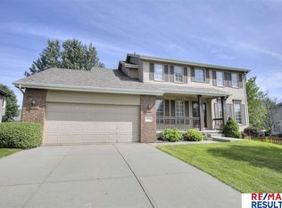 17014 Patterson Dr, Omaha, NE 68135