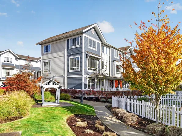 370 Latoria Blvd #17, Colwood, BC V9C 0N9