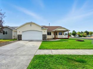 2167 E Wagon Trl, Post Falls, ID 83854