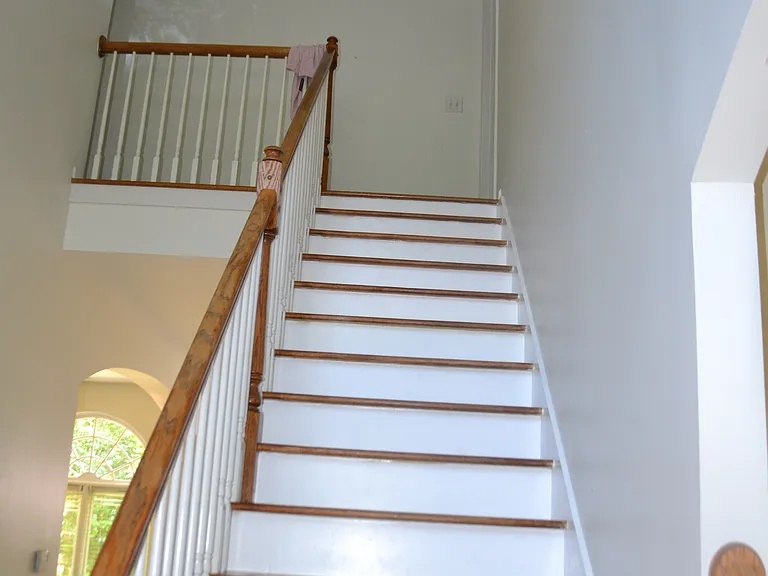 2208 Snug Hbr NE — Photo 30