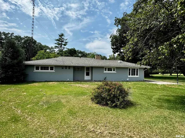 1600 Cherokee Rd, Macomb, IL 61455