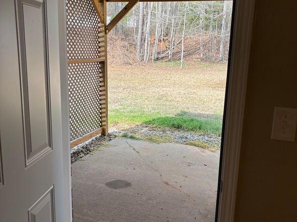 (undisclosed Address)