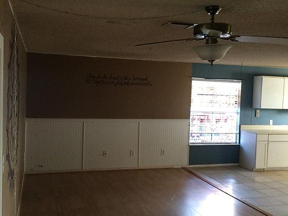 3rd image of 1731 Avenue C NE