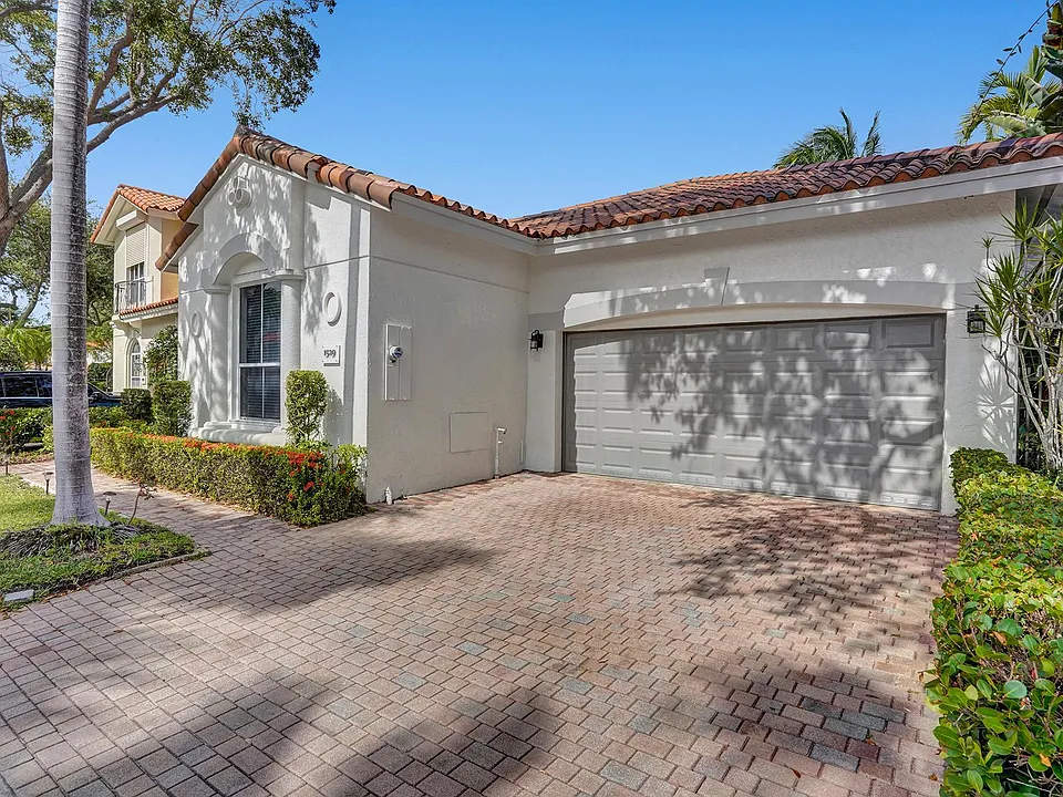 1529 Shoreline Way