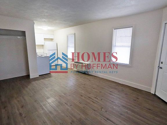 2nd image of 718 E Franklin St #1