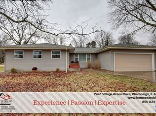 302 Pershing Ct E, Philo, IL 61864