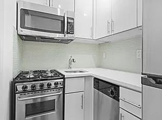 12 5th Ave APT 22, New York, NY 10011