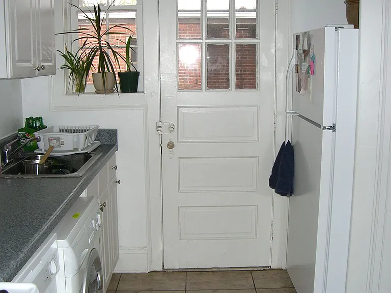 349 W Bute St — Photo 3