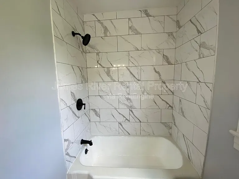 2020 Rose Ln — Photo 6