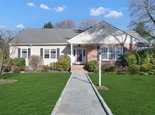 2 Hamilton Rd, Harrison, NY 10528