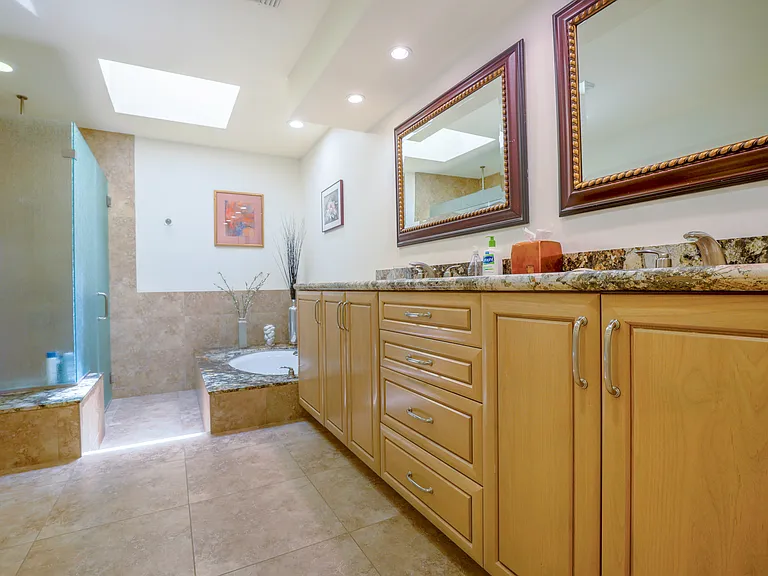 10 Colgate Dr — Photo 17