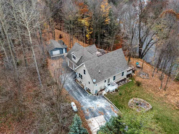 11076 Norman Rd, Brockway, MI 48097