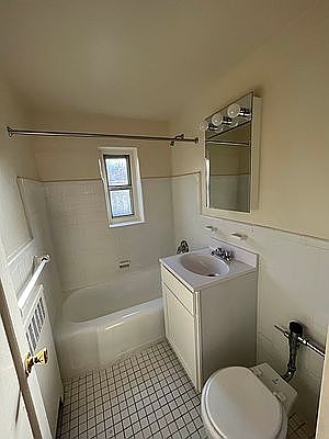 1st image of 24 Stratford Ave #1DB