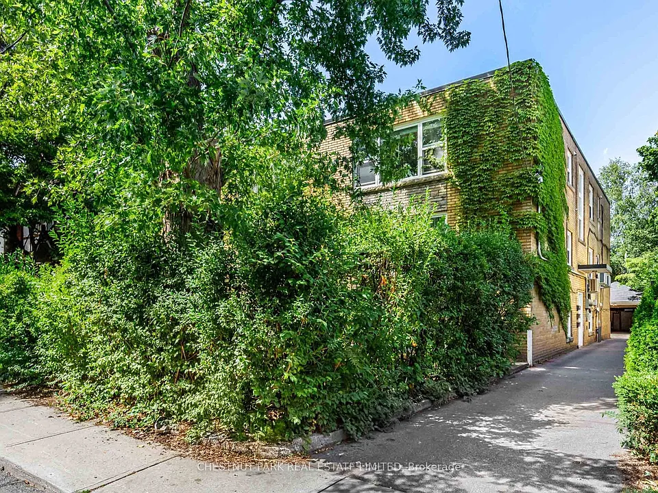 76 Walmsley Blvd #1