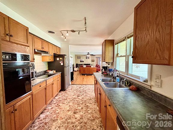 5th image of 2732 Holly Hill Dr N