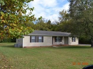 2388 River Oaks Dr, Murfreesboro, TN 37129