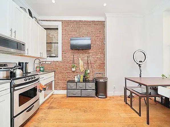 325 East 83rd Street image 1 of 26