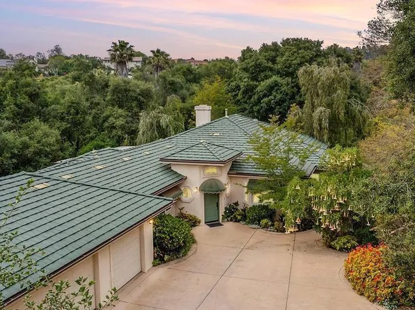 2960 Los Alisos Dr, Fallbrook, CA 92028