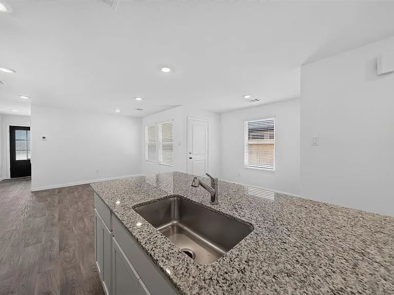 11943 Detar Ct — Photo 22
