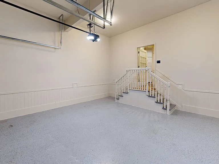 1296 W Wesley Rd NW — Photo 30