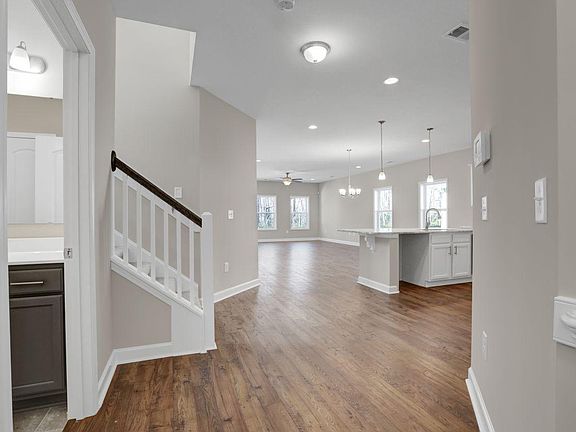 176 Legends Village Loop-3 Compressed