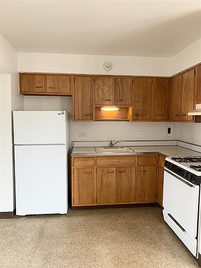 1st image of 25 N Hillside Ave #3