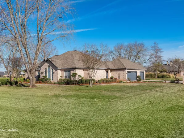 261 Dana Ln, Bossier City, LA 71111