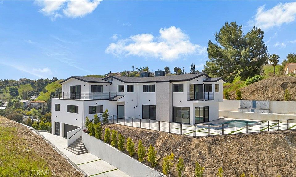 1st image of 5099 Llano Dr