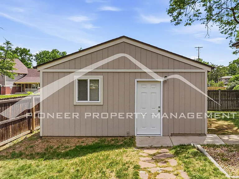 6801 W 32nd Ave — Photo 23