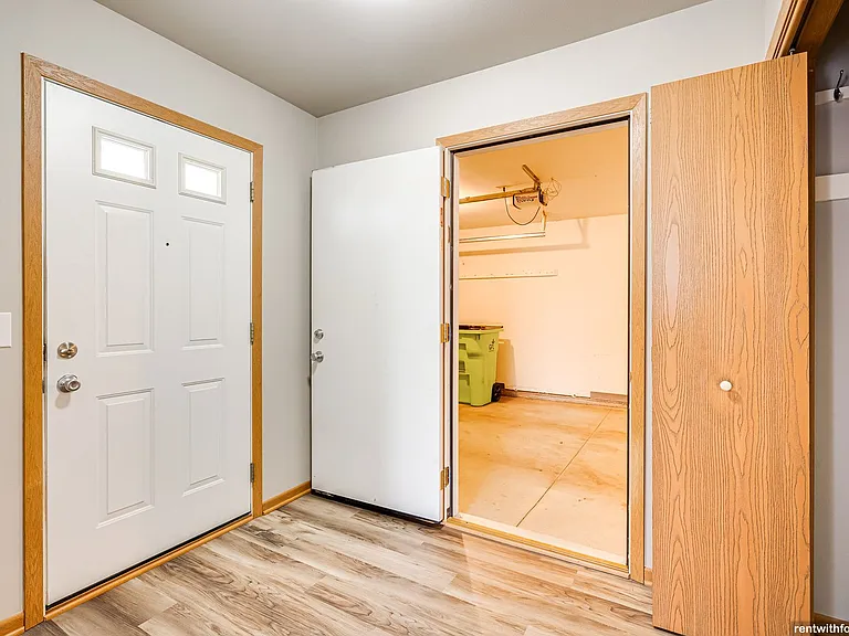 1605 Melissa Ln — Photo 10