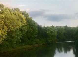 224 River Dr, Copperhill, TN 37317