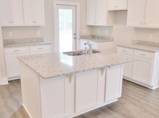 5465 Park Side Rd, Hoover, AL 35244