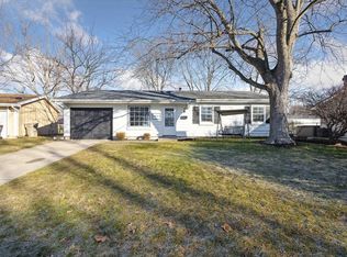 1927 Broadford Dr, South Bend, IN