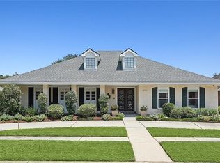 3719 Metairie Ct, Metairie, LA 70002