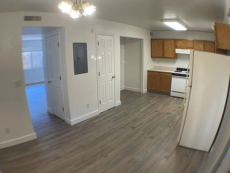 2115 N West St — Photo 6