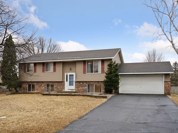 13326 Quinn St NW, Andover, MN 55304