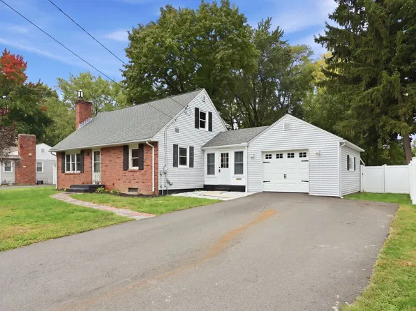 48 E Allen Ridge Rd, Springfield, MA 01118