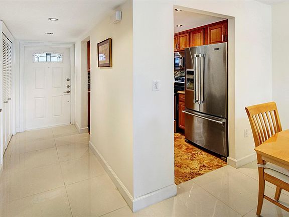 3rd image of 2901 E Sunrise Lakes Drive #212