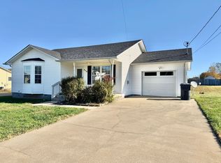 416 Filmore Rd, Oak Grove, KY 42262