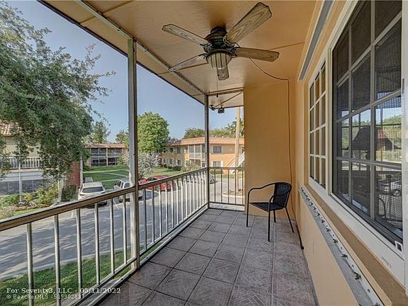 4th image of 1930 NE 2nd Ave APT 204L