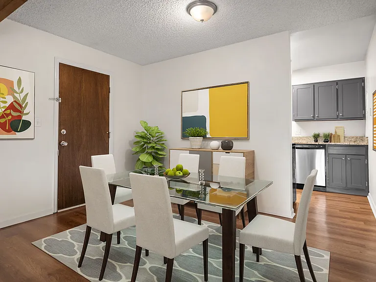 Lakemont Apartments — Photo 27