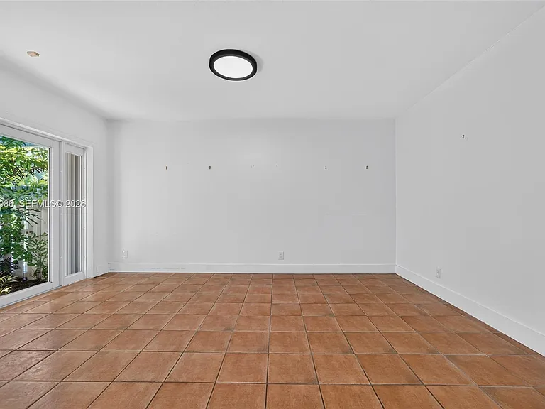 12935 SW 81st Ave — Photo 8
