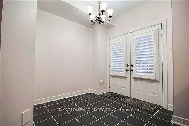 24 Glendora Ave — Photo 6