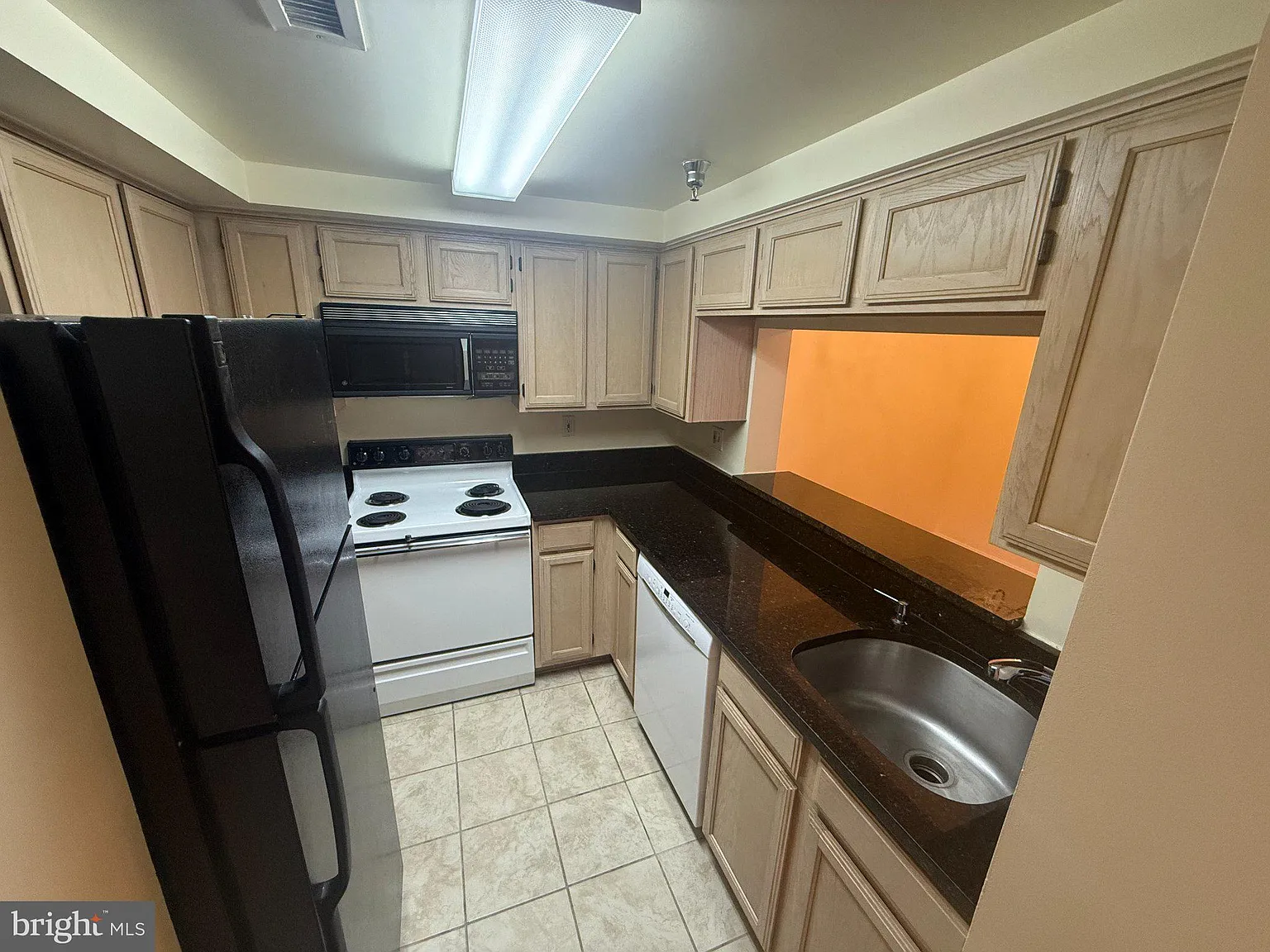1 bed, 1.0 bath, 760 sqft, $2,450 — Photo 4