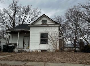 605 E Main St, Montezuma, IA 50171