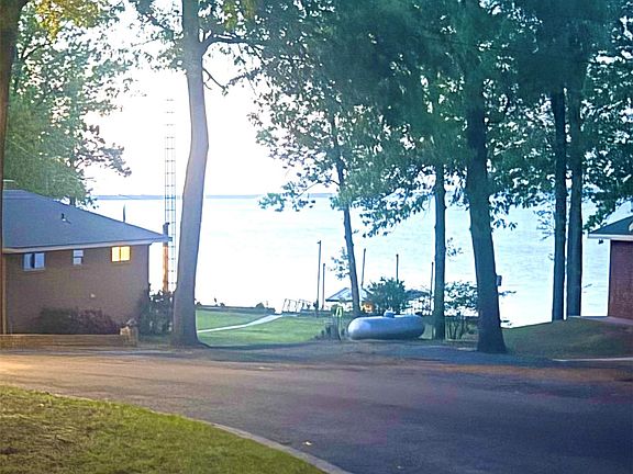 4th image of 2087 E McGill Cir